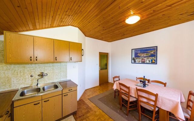 Apartment Matkos - with garden and terrace A1 Nin, Zadar riviera