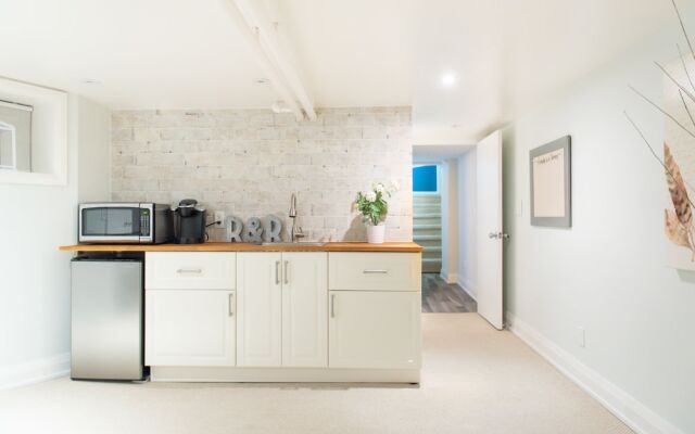 QuickStay - Stunning City Retreat (5-Bedroom House)