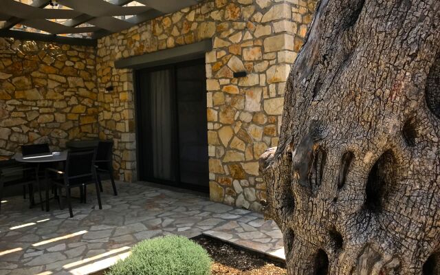 Paxi Resort