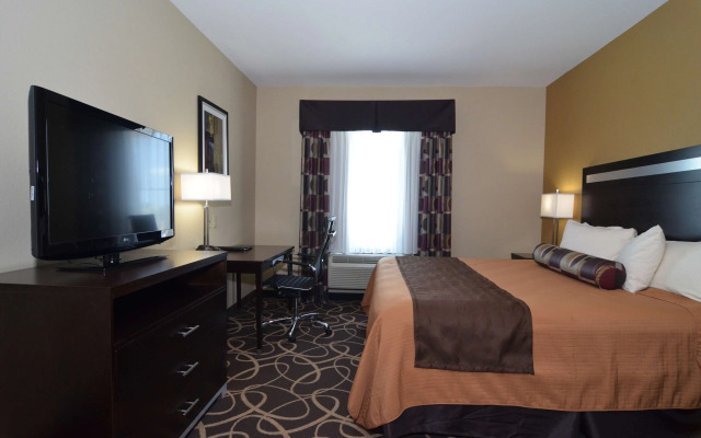 Best Western Plus Kenedy Inn