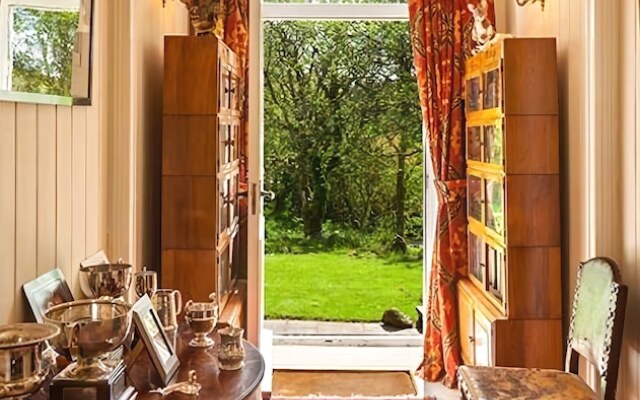 Wydemeet Bed and Breakfast