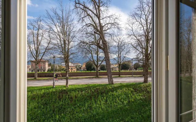 Casa Daria in Lucca With 4 Bedrooms and 3 Bathrooms