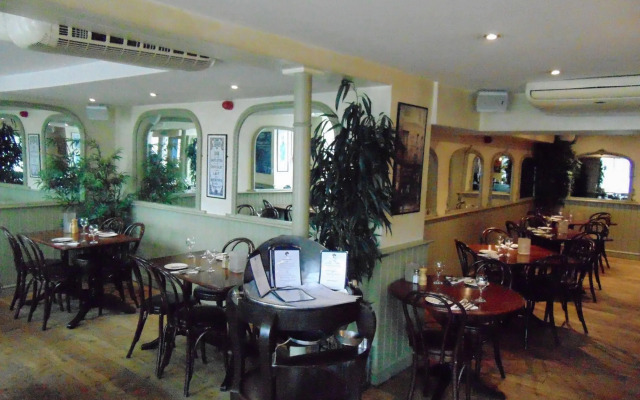 The Wensleydale Hotel