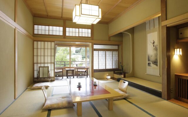 Kusatsu Hotel