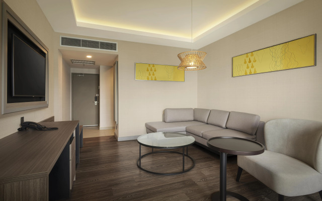 DoubleTree by Hilton Damai Laut Resort