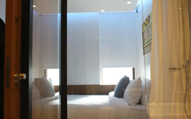 S Box Sukhumvit Hotel