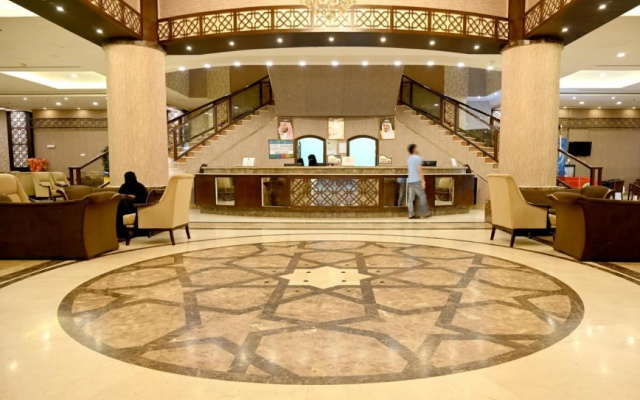 Makaram Madina Palaza
