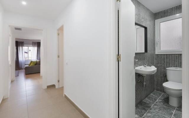Cosy & Modern 4bdr in Central Eixample