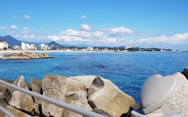 Goseong Good Day House Pension