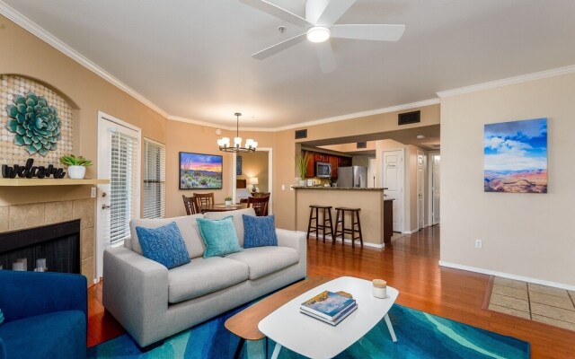 Villa Acacia 2 Bedroom Condo by RedAwning