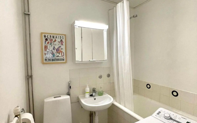 Keskusta kaksio Tuomiokirkon ja Yliopiston lähellä