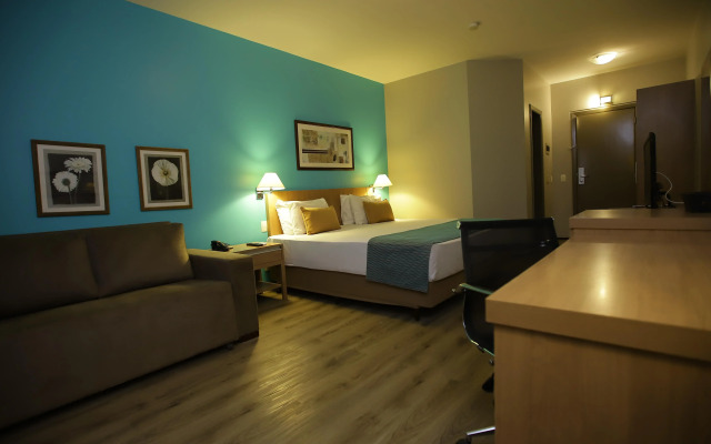 Comfort Suites Flamboyant