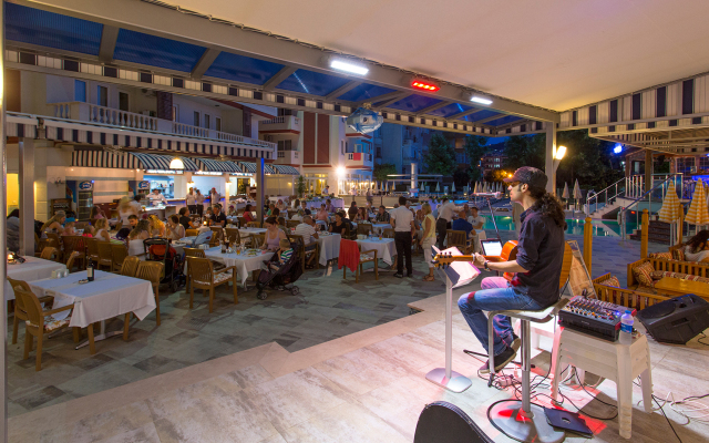 Villa Sunflower Hotel