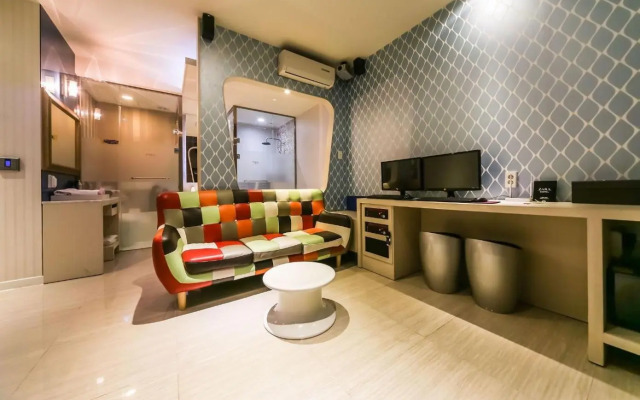 Zara Hotel
