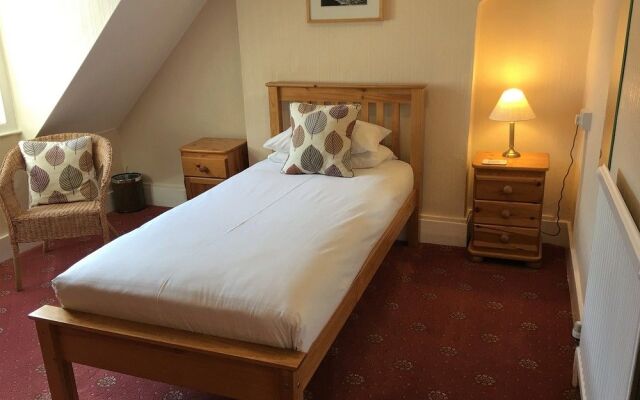 Ivydene Hotel