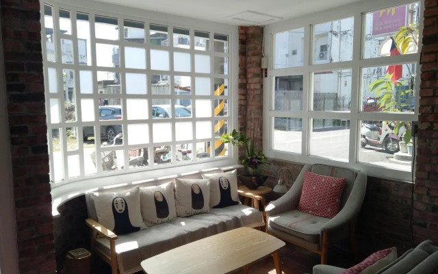 Little Time Guesthouse
