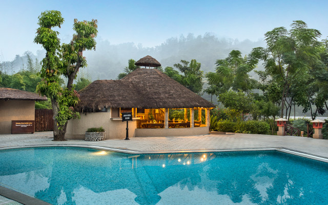 The Riverview Retreat, Corbett