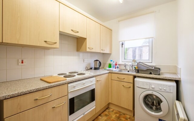 Station Apartment