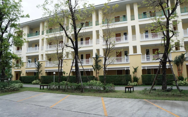 The One Residence Hotel