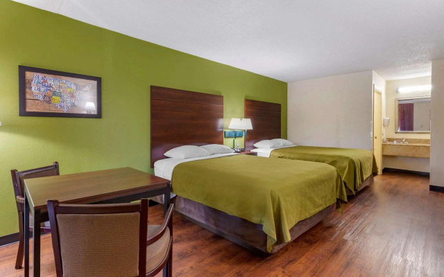 Econo Lodge Fayetteville I-95
