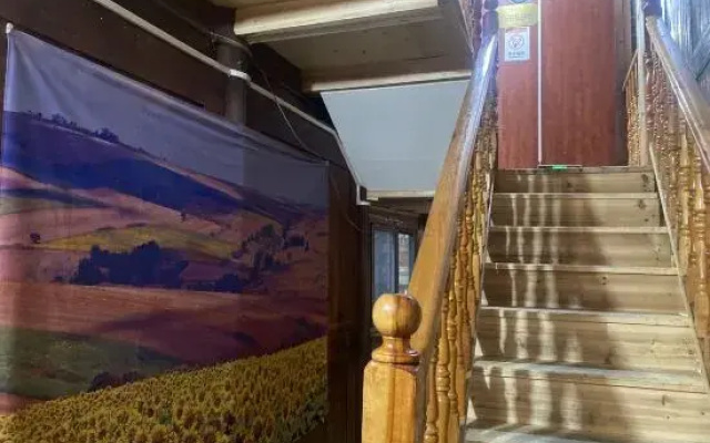 Xiaowo Homestay (Xijiang Qianhu Miao Village Ancient Street)