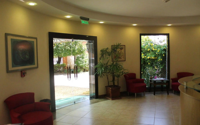 Le Moustier Suites