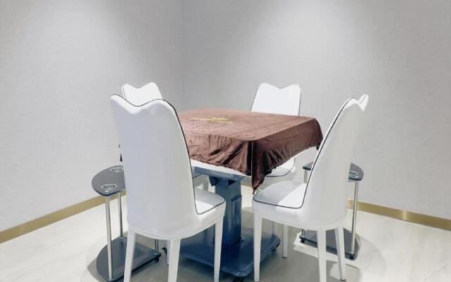 LanOu Hotel Guiyang High-Speed Railway North Station