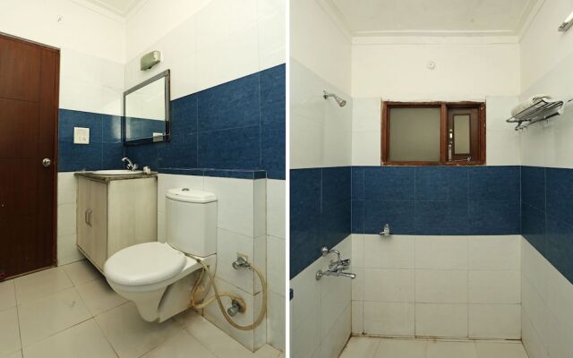 OYO 2667 Hotel Kolam