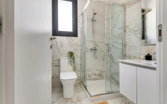 Sanders Triple Limassol