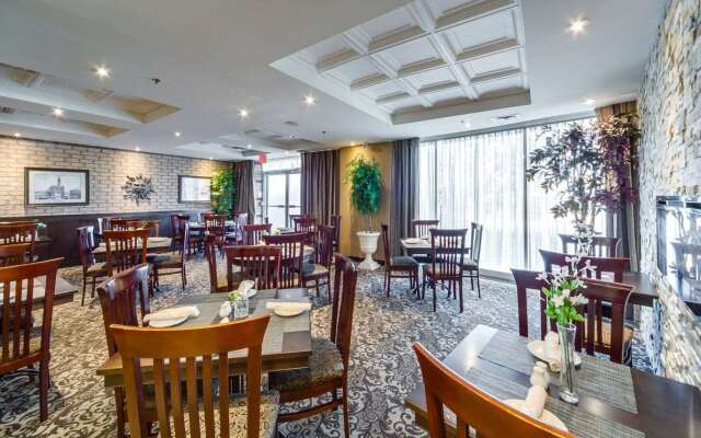 Monte Carlo Inn Airport Suites