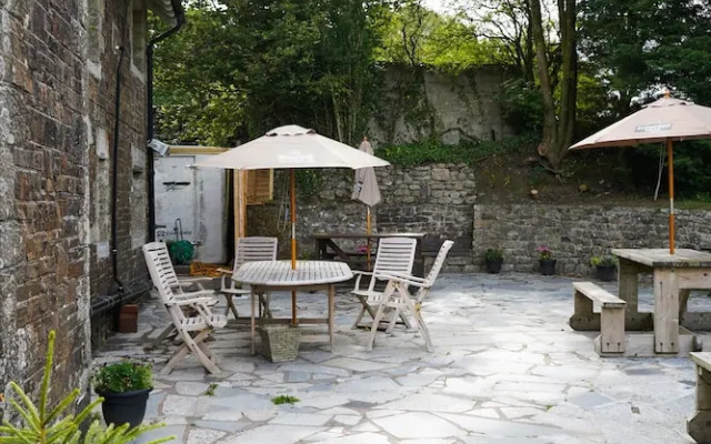 The Fox & Hounds Hotel