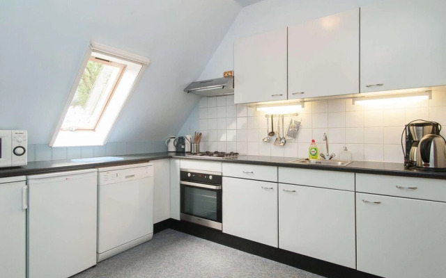 Inviting Farmhouse in 't Zand near Marine Museum