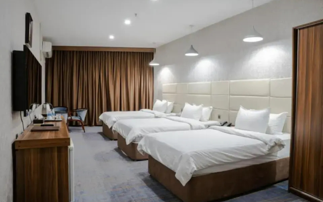 Bloom Hotel