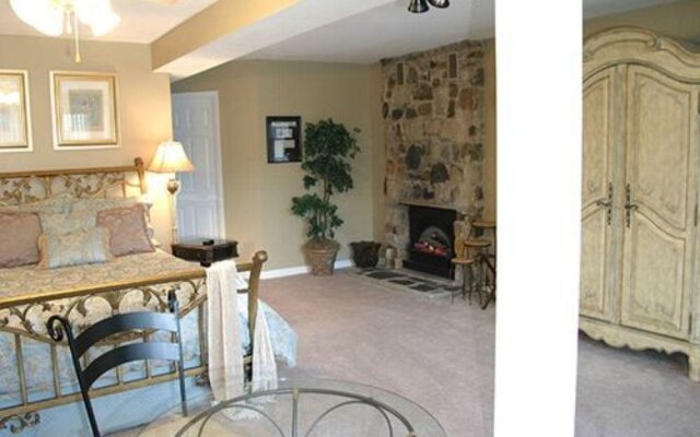 The Twin Lakes Lodge