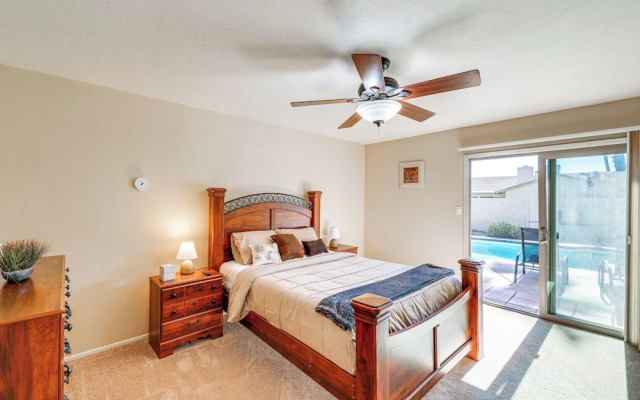 Outdoor Oasis: Family-Friendly Home In Scottsdale!
