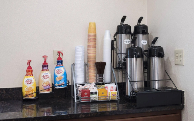 Red Roof PLUS+ Poughkeepsie