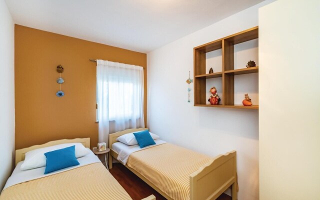 Awesome Home in Maslenica With Wifi and 3 Bedrooms