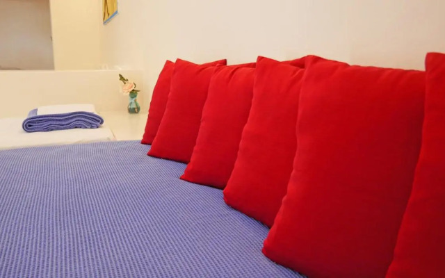 Nautilus Dome Suites & Apartments