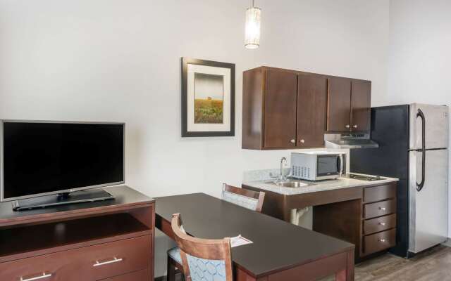 Hawthorn Extended Stay by Wyndham Midland