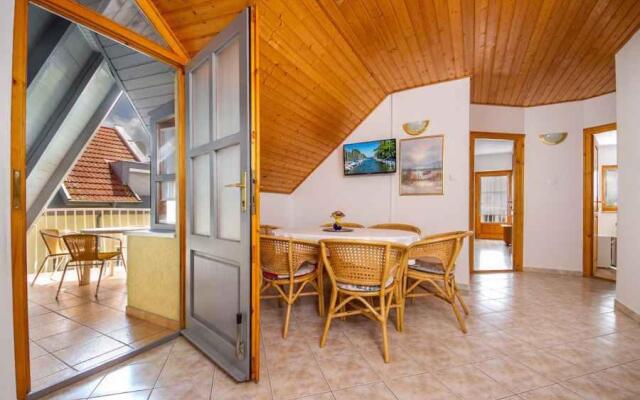 Apartment in Balatonmariafürdo 40852