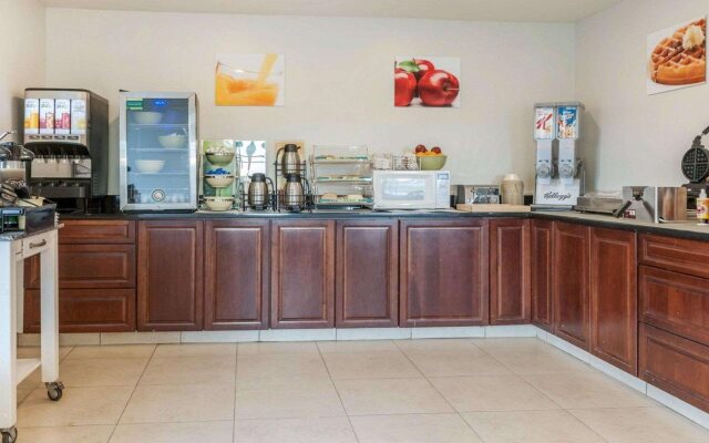 BlissPoint Inn Northwest Indianapolis