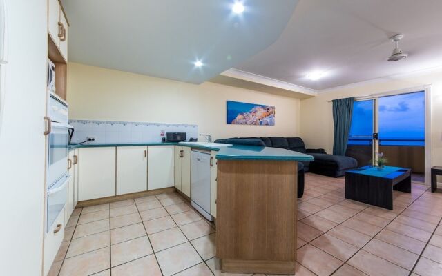 Views From Golden Orchid - Airlie Beach