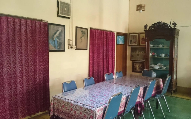 Metro Guest House