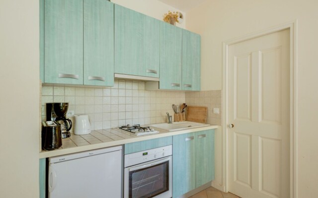 Secluded Holiday Home in Rustrel With Swimming Pool