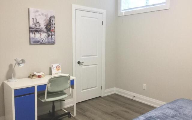 Charming, Comfortable Apartment in Pickering