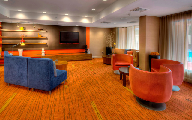Courtyard by Marriott Burlington