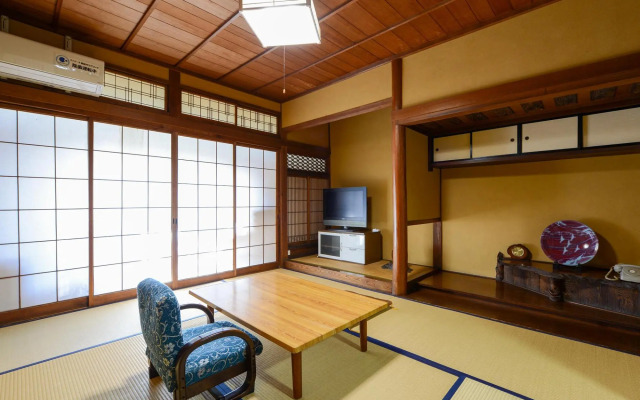 Ryokan Asahikan Hotel