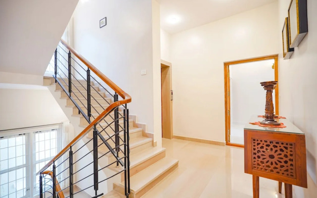 Fabhotel Bougainvillea Suites