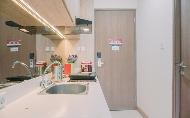 Good Choice And Homey Studio Apartment At B Residence