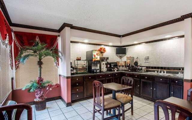 Econo Lodge Andalusia